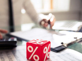 Kiderült az igazság a kamatstopról