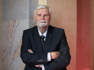 A választások után lőnek a 14. havi nyugdíjnak? Ezt is kérdezzük Mellár Tamástól a Klasszis Klub Live-ban