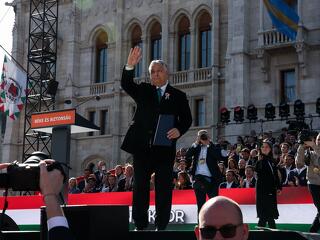 Orbán Viktor felajánlotta a lemondását