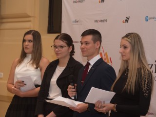 Óriási mezőnyben egy kecskeméti csapat nyerte a pénzügyi diákversenyt