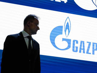 Szijjártó Péter egyik szeme sír, a másik nevet az orosz olaj miatt