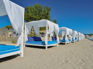 Feleslegesen ért el rekordbevételt Gerendai Károlyék luxusstrandja
