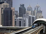 Nincsenek utasok - kinek készült a Dubai-i luxusmetró?