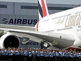 Emirates: szolgálatba állt az A380-as