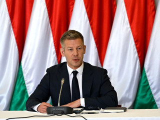 Kezdetben heti két ülést fog tartani a kormány