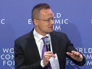 Már Szijjártó Péter is érzi a súlyát: „egyszerűen megállíthatatlannak” nevezte őket