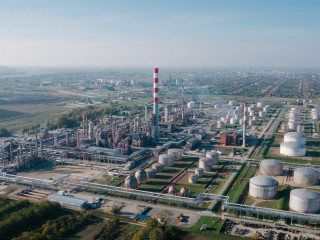 Az oroszokat félig már kitették – újraindították a szerb kőolaj-finomítót