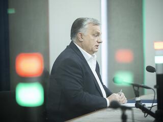 A magyarok hiszékenyek, könnyű a pénzüket kicsalni – Orbán Viktor a rádióban beszélt