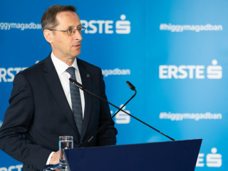 Mit kezdenek Varga Mihályék a jó kis forintunkkal?