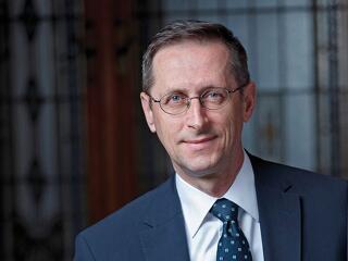 Dualizmus és elitklub: Varga Mihály is felszólalt a tőzsde érdekében