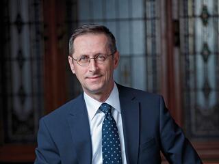 Kényes kérdések: Varga Mihály a védőpajzsra és a bankadóra is reagált