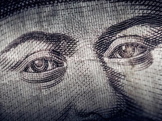 Ismét lépked a forint, ennyiért teheti zsebre