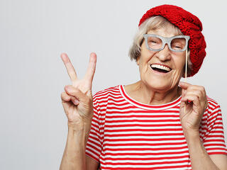 A nyugdíjasok megint jobban jártak, mint a bérből és fizetésből élők