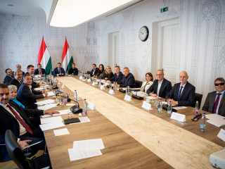 A Magyar-kormány nyilvánosságra hozza a kegyelmi dossziét? 