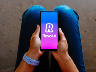 Fizikálisan is megjelenne a Revolut Magyarországon, vagy csak a pénzügyi hatóságokat altatná el?
