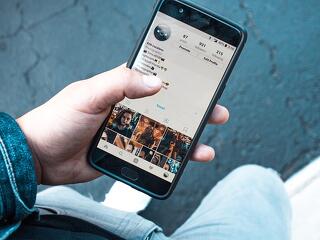 Megszüntetné a végtelen görgetést az Európai Bizottság