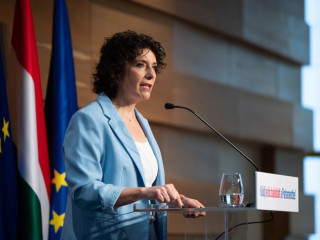 A DK szerdán árulja el, kiket léptet vissza