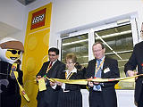 Felavatták a LEGO gyárát Nyíregyházán