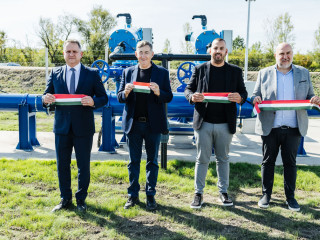 Mészáros Lőrincnek egyre nagyobb a vízigénye, alig győzi öntözni a hektárjait