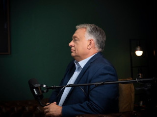 Orbán Viktor elárulta, mikor lesz látható a repülőrajt