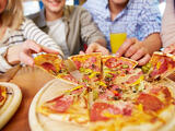 Ezt tárják fel a bankkártya-adatok a dráguló pizzáról és a lángosról