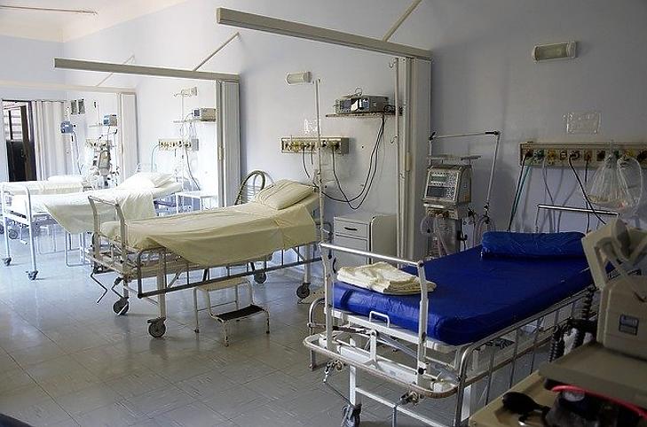 A kórházak csökkent kapacitással működnek. Fotó: Pixabay