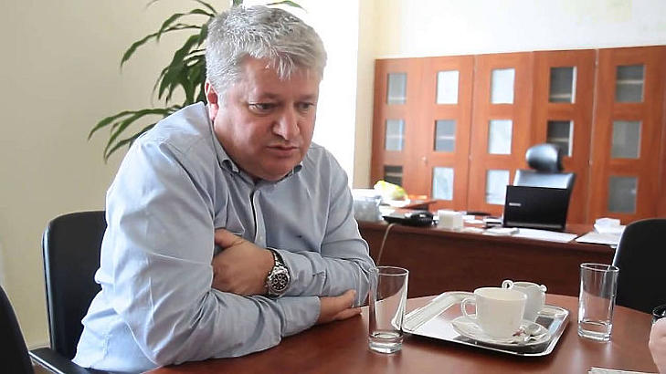 Az új kormánybiztos, Gyutai Csaba (Forrás: YouTube videó)