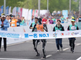 Ki nem találná, kik, vagy inkább mik indultak a pekingi félmaratonon