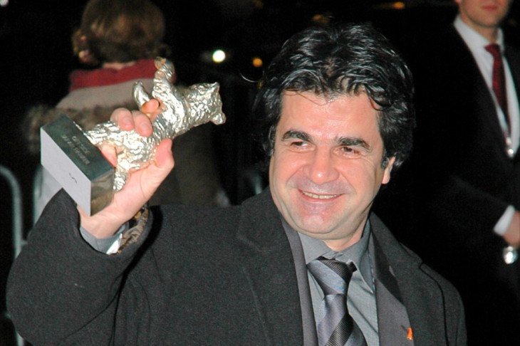 Dzsafar Panahi 2006-ban a berlini fesztiválon, ott is díjat nyert az egyik filmje  