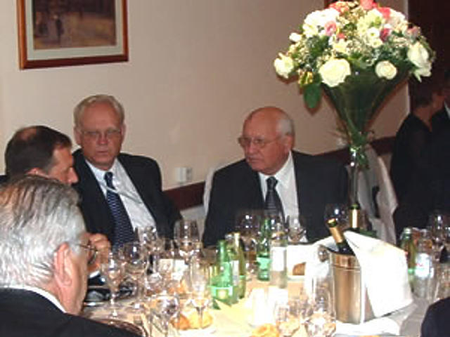 Gorbacsov asztaltársasága