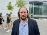 Kiakadt a német politikus, mert Magyarországra jönnek a nagyvállalatok