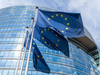 Az Európai Unió 1,2 milliárd euróval támogatáná Ukrajnát 