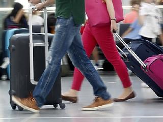 Koronavírus: enyhített a kormány két ország besorolásán, pedig terjed a vírus