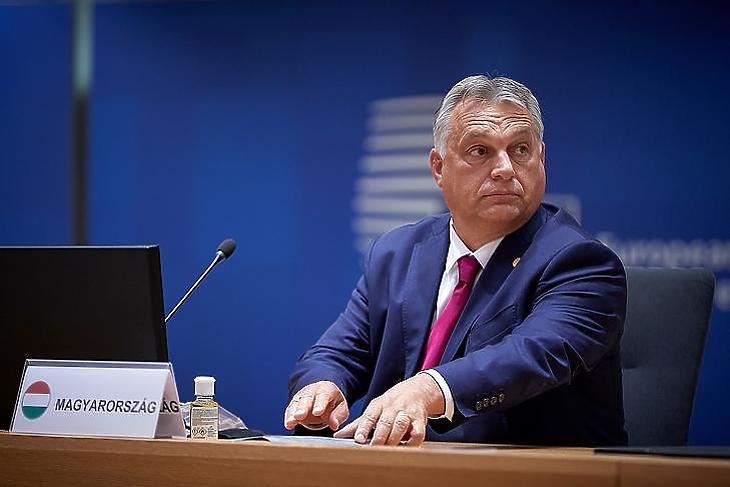 Orbán Viktor az EU-csúcson 2020. október elsején. (Fotó: Európai Tanács)