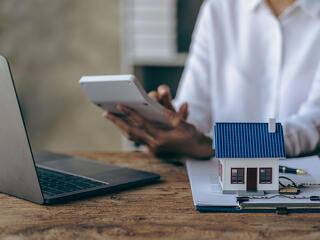 Nagyon szűk körhöz csatlakozna és nem biztos, hogy jól járna Magyarország, ha a Tisza bevezetné a vagyonadót