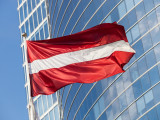 Nem tanultak meg lettül, ezért kell elhagyniuk az országot