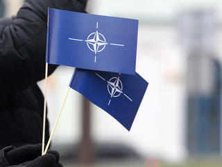 Kedden új taggal bővül a NATO