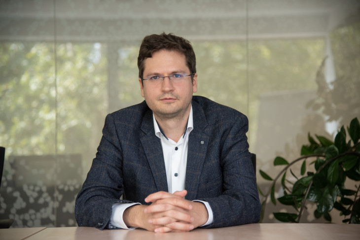 Erdélyi Zombor, a Gránit Alapkezelő vezérigazgató-helyettese bízik a robotok munkájának sikerében
