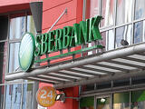 Izgulhatnak az adósok, lecsaphatnak a követésbehajtók a Sberbank romjaira