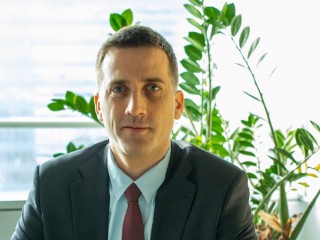 Dudás Máté, Erste Alapkezelő