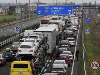 Két balesetben, 8-an haltak meg az M1-es autópályán 