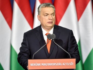 Beleköptek Orbán Viktor levesébe