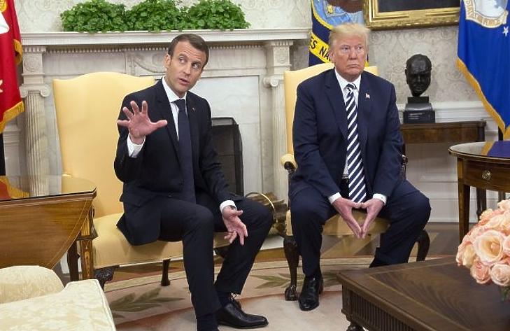 Emmanuel Macron francia államfő és Donald Trump amerikai elnök a washingtoni Fehér Házban 2018. április 24-én. (Forrás: MTI/EPA/CNP pool/Chris Kleponis)