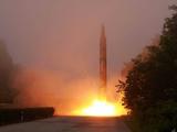 Indítás után felrobbant egy észak-koreai rakéta