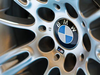 A BMW Debrecenben megnyitotta „tehetség gyárát”