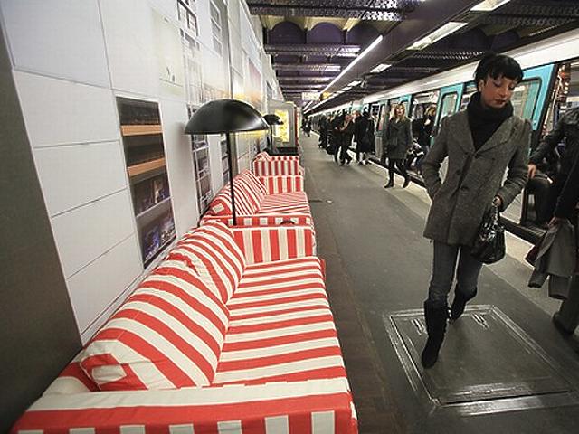 Ikea a párizsi metróban