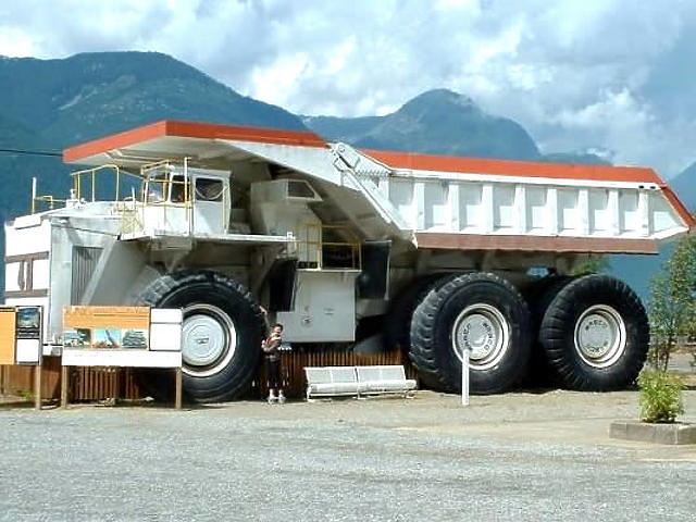 Titáni teherjárművek