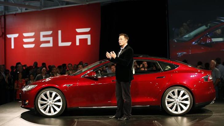 Elon Musk a cégvezetők körében szoktalanul szoros kapcsolatot ápol a szimpatizánsaival.