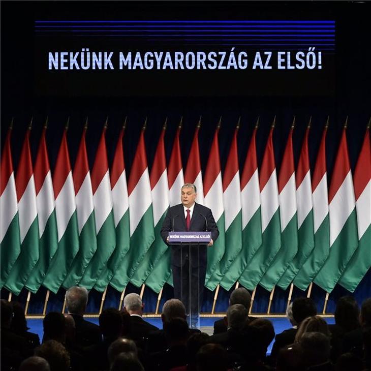 Orbán Viktor beszél egy korábbi évértékelőn. (Fotó: MTI)