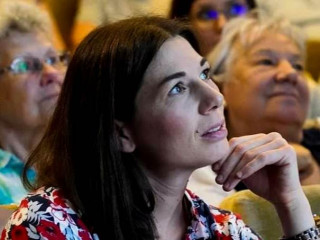 Bősz Anett